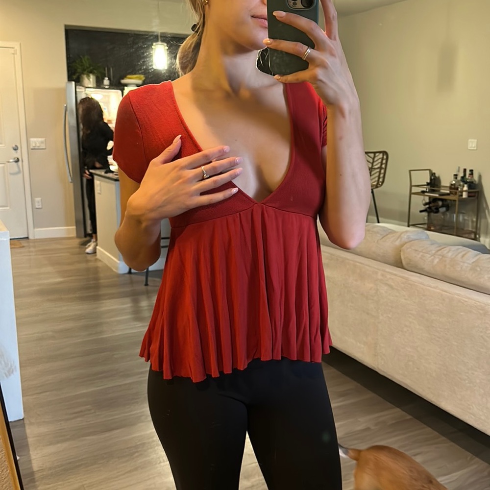 Deep V top